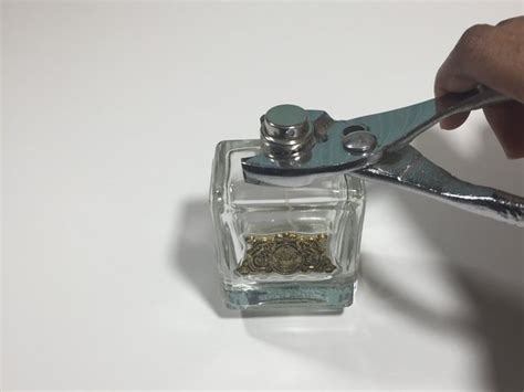 Repairing A Perfume Spray Nozzle 